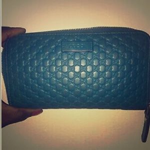 GUCCI Micro GG Guccissima Leather Wallet